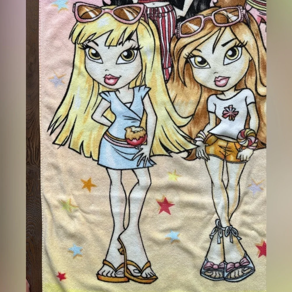 Vintage Y2K LIL BRATZ Funk House Beach Towel Great Condition
